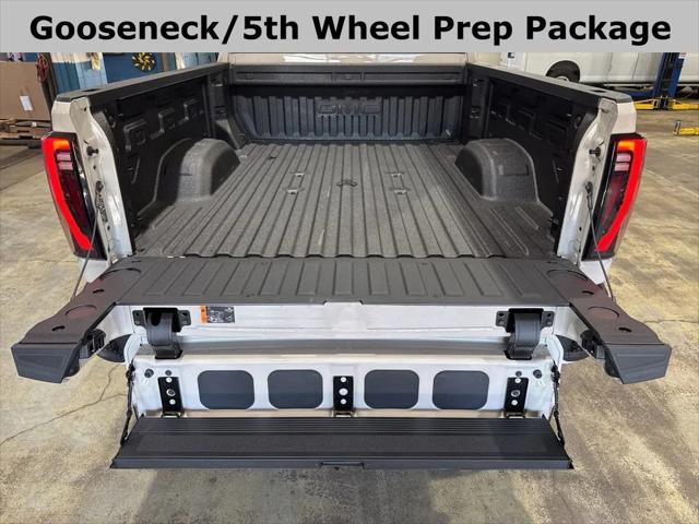 2026 GMC Sierra 2500HD Crew Cab, Standard Bed, AT4, 4WD