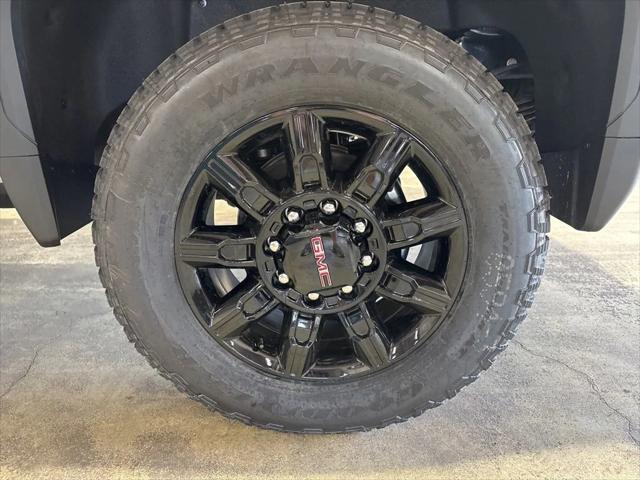 2026 GMC Sierra 2500HD Crew Cab, Standard Bed, AT4, 4WD