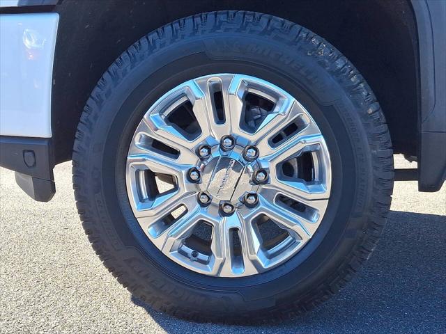 2020 GMC Sierra 2500HD 4WD Crew Cab Standard Bed Denali