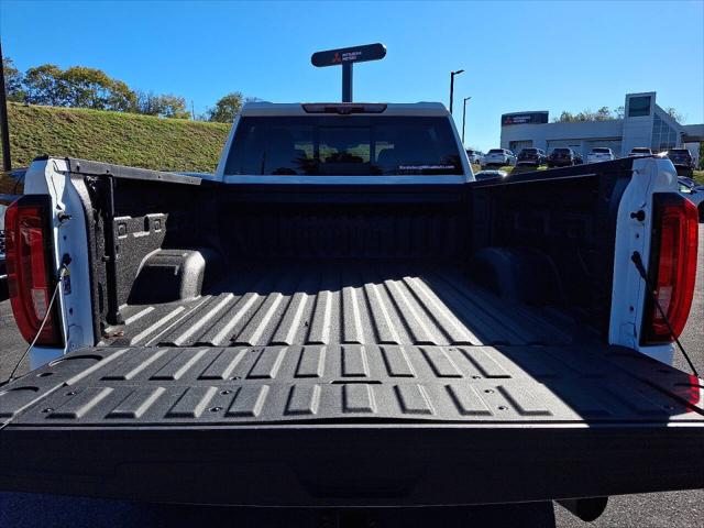 2020 GMC Sierra 2500HD 4WD Crew Cab Standard Bed Denali