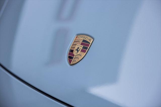 2025 Porsche 911 Carrera GTS