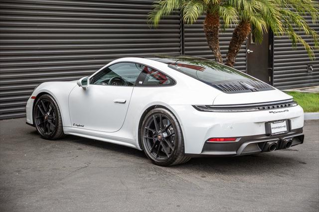 2025 Porsche 911 Carrera GTS