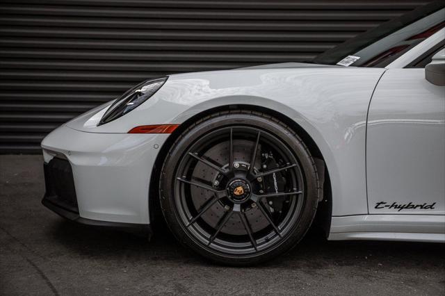 2025 Porsche 911 Carrera GTS