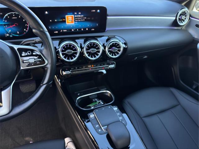 2022 Mercedes-Benz A 220 4MATIC