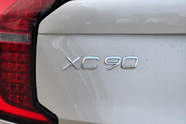 2026 Volvo XC90 Plug-In Hybrid Plus, T8 AWD, Electric/Gasoline, Bright, 7 Seats