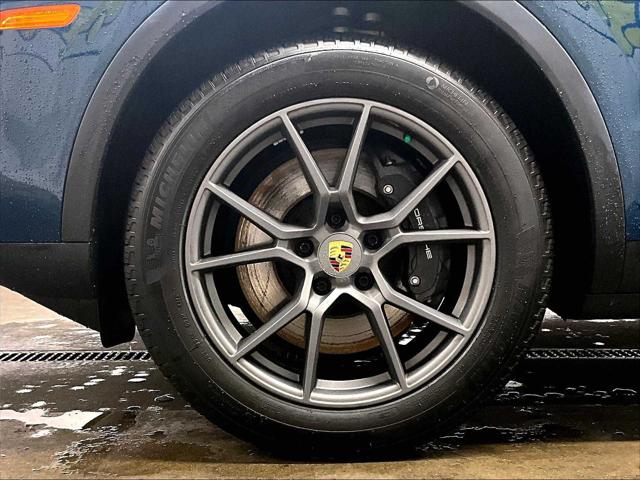 2024 Porsche Cayenne Unknown