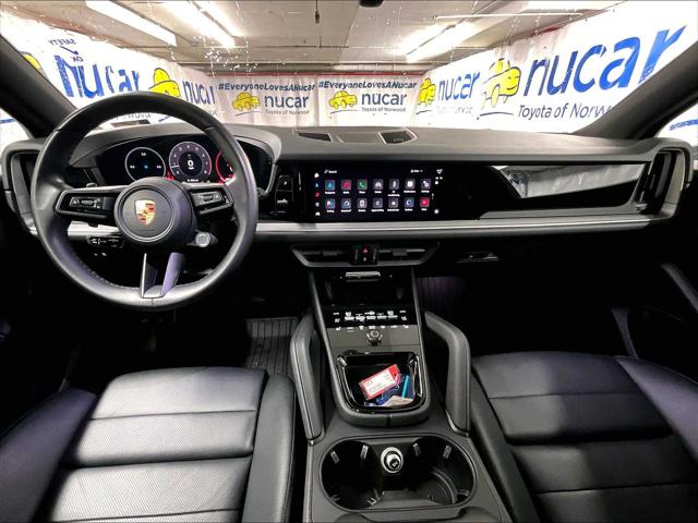 2024 Porsche Cayenne Unknown