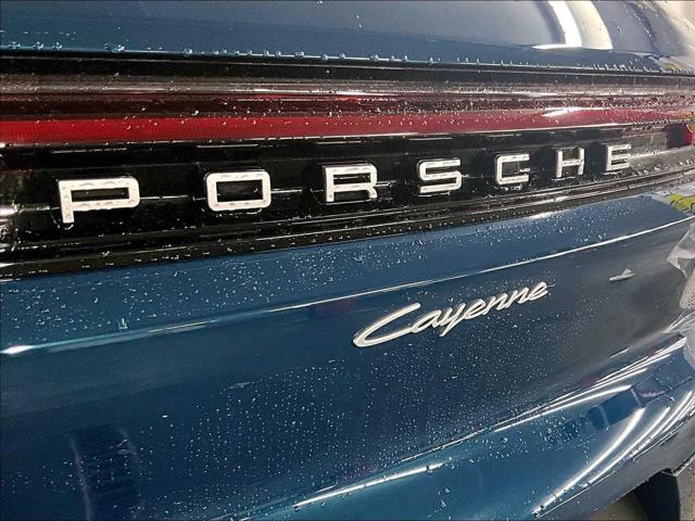 2024 Porsche Cayenne Unknown