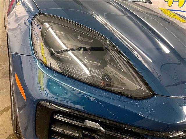 2024 Porsche Cayenne Unknown