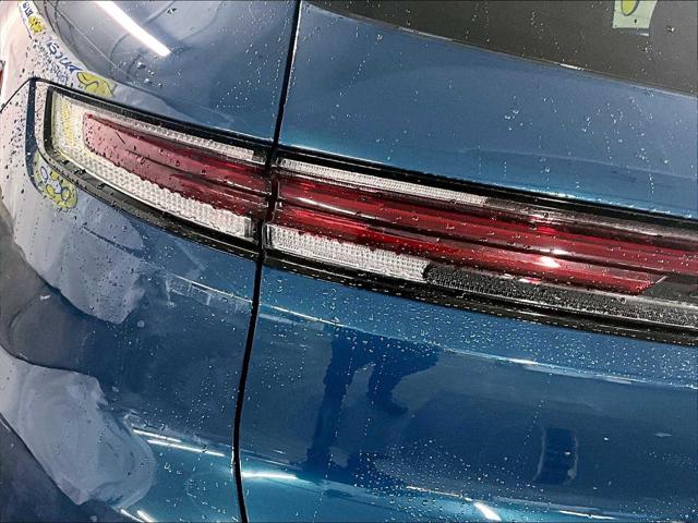 2024 Porsche Cayenne Unknown
