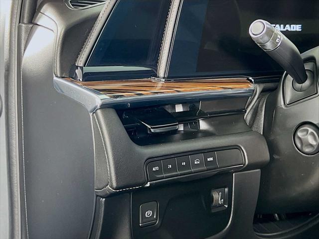 2023 Cadillac Escalade 4WD Premium Luxury