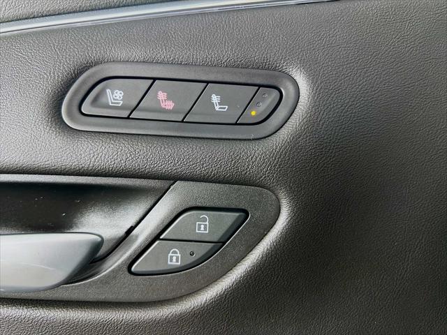 2023 Cadillac Escalade 4WD Premium Luxury