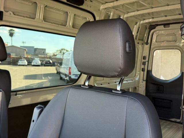 2026 Mercedes-Benz Sprinter Cargo Van Standard Roof 4-Cyl Diesel HO