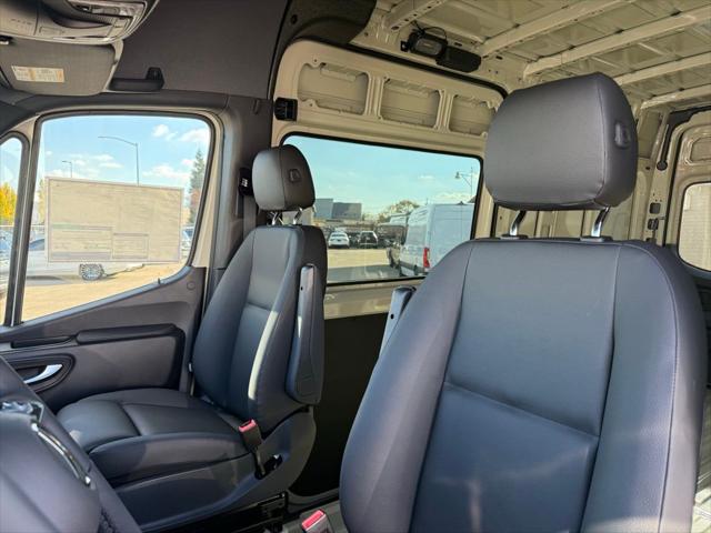 2026 Mercedes-Benz Sprinter Cargo Van Standard Roof 4-Cyl Diesel HO
