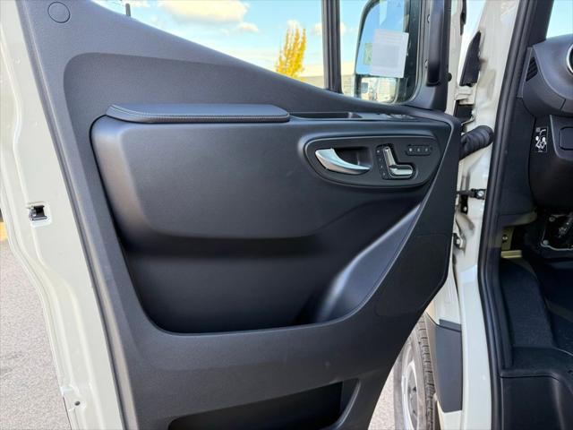 2026 Mercedes-Benz Sprinter Cargo Van Standard Roof 4-Cyl Diesel HO