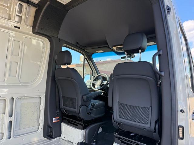 2026 Mercedes-Benz Sprinter Cargo Van Standard Roof 4-Cyl Diesel HO