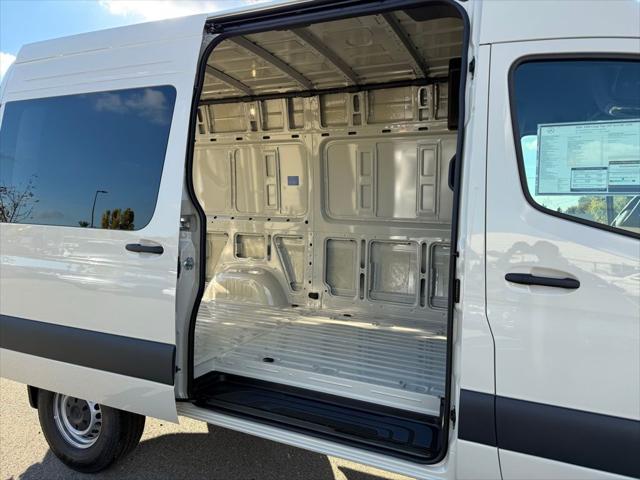 2026 Mercedes-Benz Sprinter Cargo Van Standard Roof 4-Cyl Diesel HO