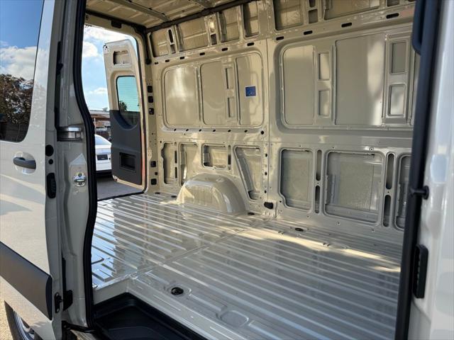 2026 Mercedes-Benz Sprinter Cargo Van Standard Roof 4-Cyl Diesel HO