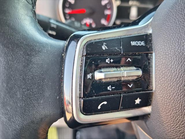 2023 Kia Carnival MPV LX Seat Package