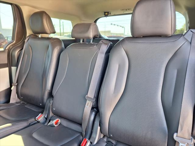 2023 Kia Carnival MPV LX Seat Package