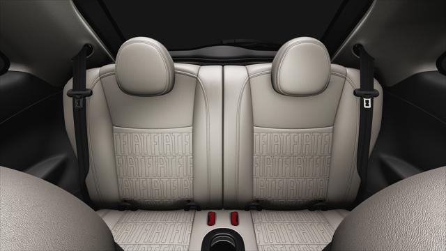 2025 Fiat FIAT 500e 500e ICONA 2025 Fiat FIAT 500e 500e ICONA