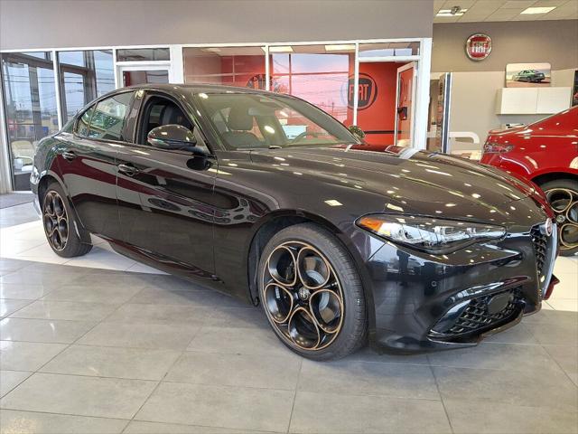 2025 Alfa Romeo Giulia GIULIA INTENSA AWD