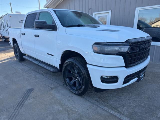 2026 RAM Ram 1500 RAM 1500 EXPRESS CREW CAB 4X4 57 BOX