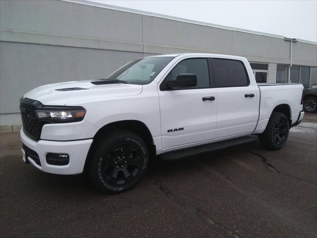 2026 RAM Ram 1500 RAM 1500 EXPRESS CREW CAB 4X4 57 BOX