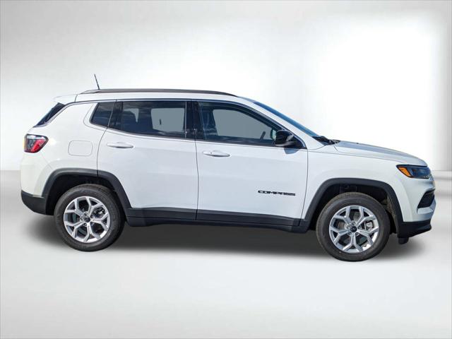 2026 Jeep Compass COMPASS LATITUDE 4X4