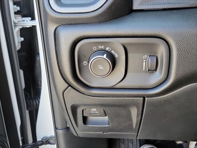 2026 Ram 1500 Tradesman Crew Cab 4x2 57 Box