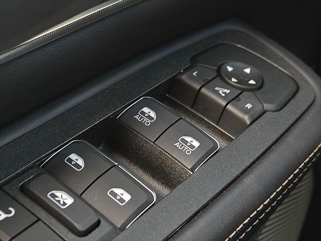 2026 Ram 1500 Tungsten Crew Cab 4x4 5'7" Box
