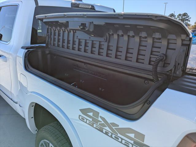 2026 Ram 1500 Tungsten Crew Cab 4x4 5'7" Box