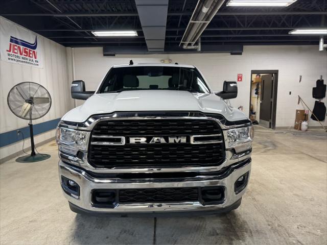 2024 RAM 2500 Big Horn Crew Cab 4x4 64 Box 2024 RAM 2500 Big Horn Crew Cab 4x4 64 Box