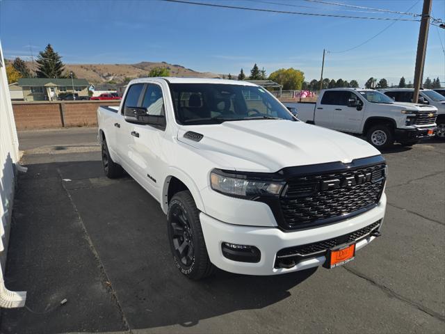 2025 RAM Ram 1500 RAM 1500 BIG HORN CREW CAB 4X4 64 BOX