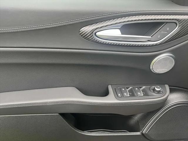 2024 Alfa Romeo Giulia Quadrifoglio RWD