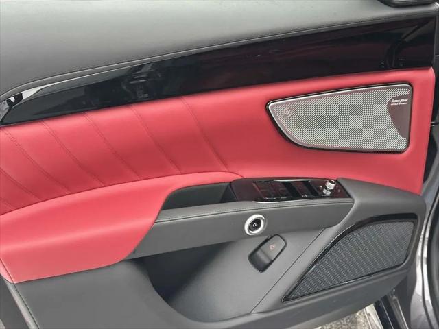 2025 Maserati Grecale Folgore Standard