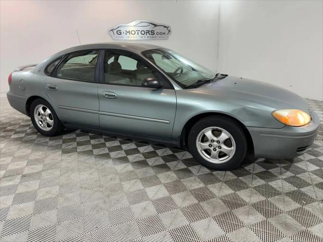 2005 Ford Taurus SE