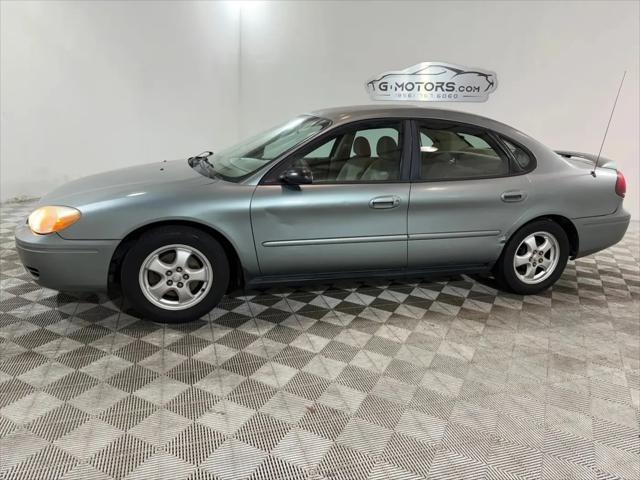 2005 Ford Taurus SE