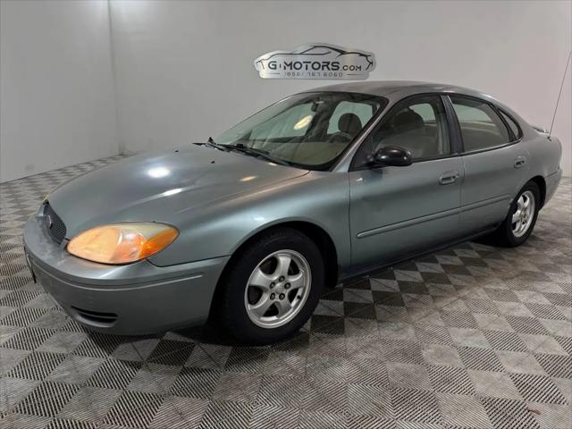2005 Ford Taurus SE
