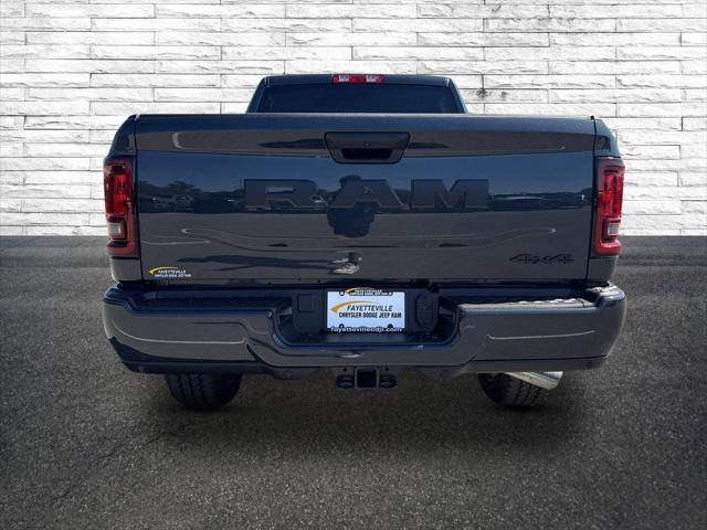 2026 RAM Ram 2500 RAM 2500 BLACK EXPRESS CREW CAB 4X4 64 BOX