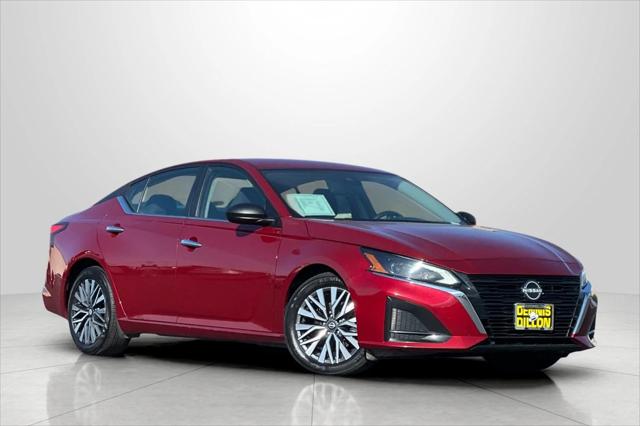 2024 Nissan Altima SV FWD