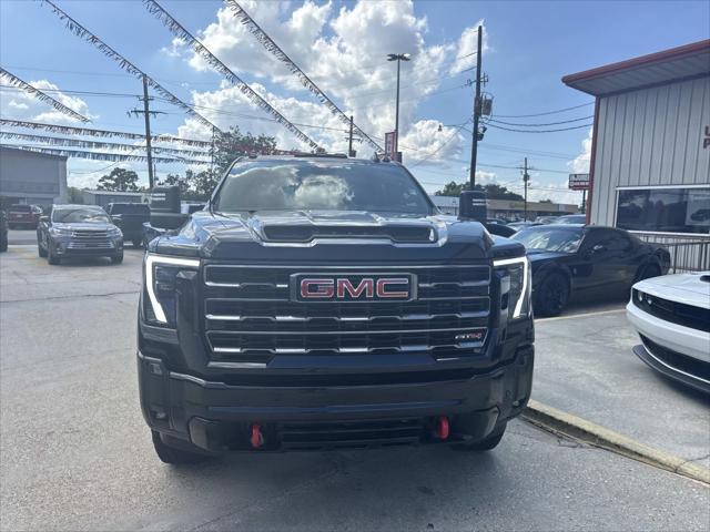 2025 GMC Sierra 2500HD 4WD Crew Cab Standard Bed AT4