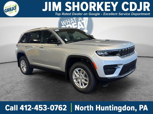 2025 Jeep Grand Cherokee GRAND CHEROKEE LAREDO X 4X4