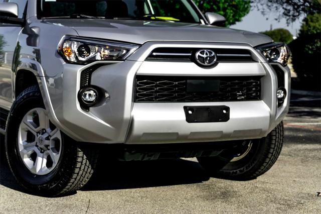 2024 Toyota 4Runner SR5 Premium 2024 Toyota 4Runner SR5 Premium