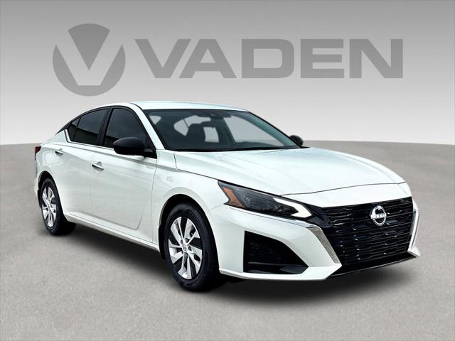 2025 Nissan Altima S FWD