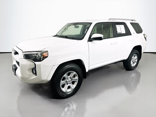 2018 Toyota 4Runner SR5 2018 Toyota 4Runner SR5