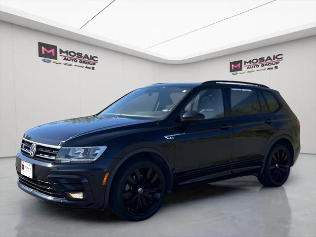 2020 Volkswagen Tiguan 2.0T SE R-Line Black 4MOTION 2020 Volkswagen Tiguan 2.0T SE R-Line Black 4MOTION
