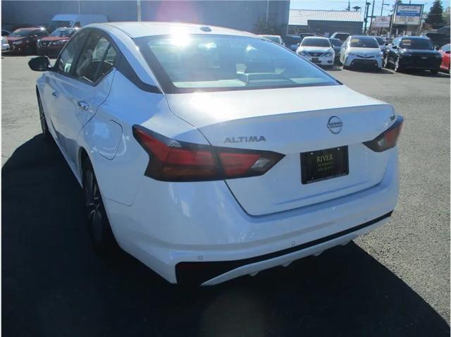 2024 Nissan Altima SV FWD