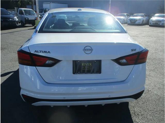 2024 Nissan Altima SV FWD