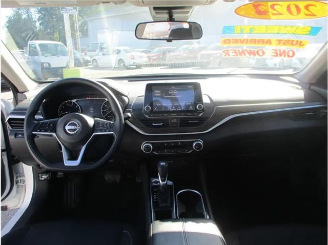 2024 Nissan Altima SV FWD
